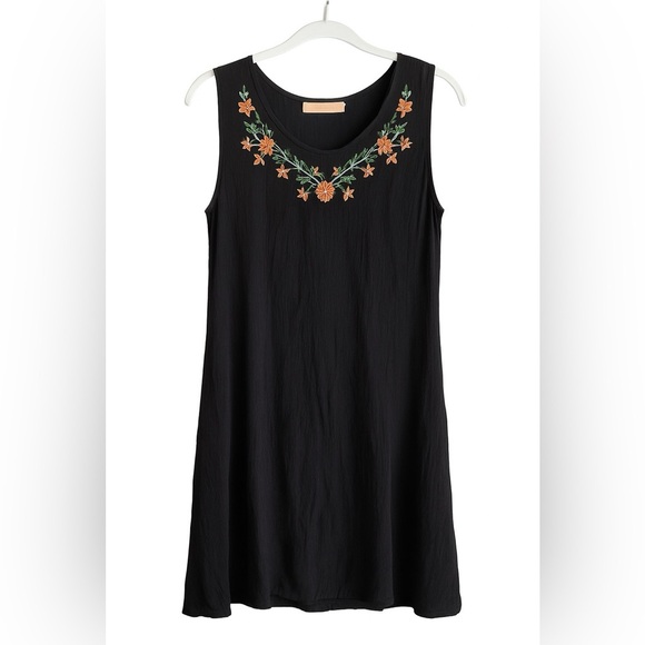 la cera Dresses & Skirts - La Cera Black Sleeveless Rayon Dress Medium Floral Embroidered Boho India